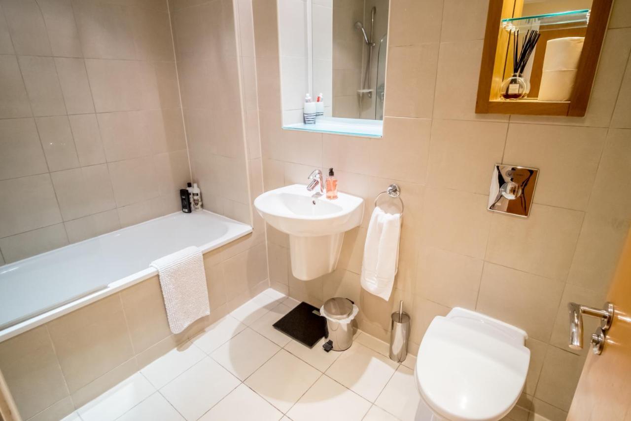 City One Bedroom Apartment With Juliet Balcony In West One - Parking Possible Sheffield Extérieur photo